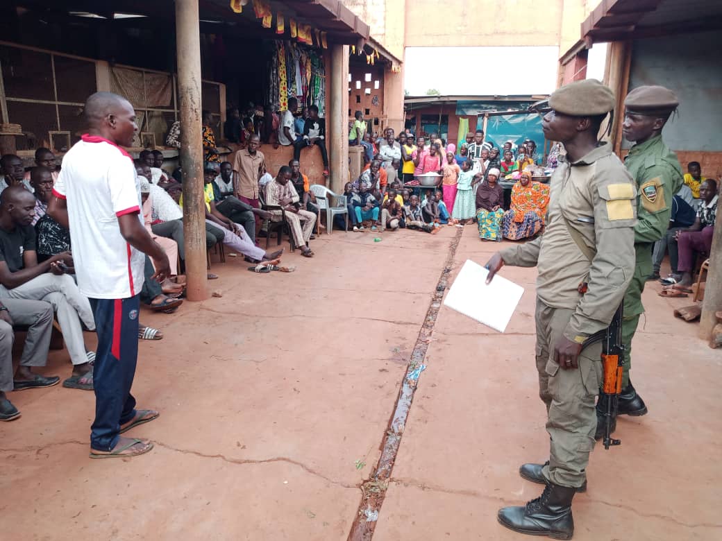 Grand marché de Dédougou : la police municipale de Dédougou sensibilise les commerçants sur ses missions