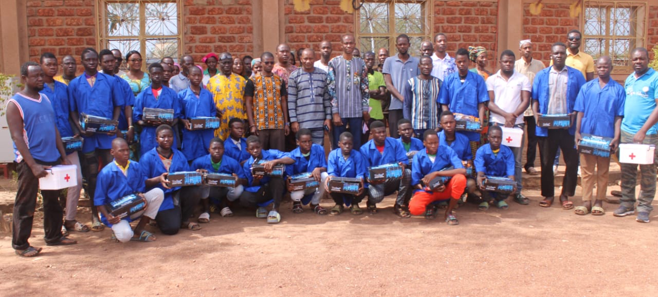 Améliorer les conditions de travail dans des ateliers : La Direction régionale du Travail et de la Protection sociale de la Boucle du Mouhoun dote 20 apprenants d’équipements de protection Individuelle