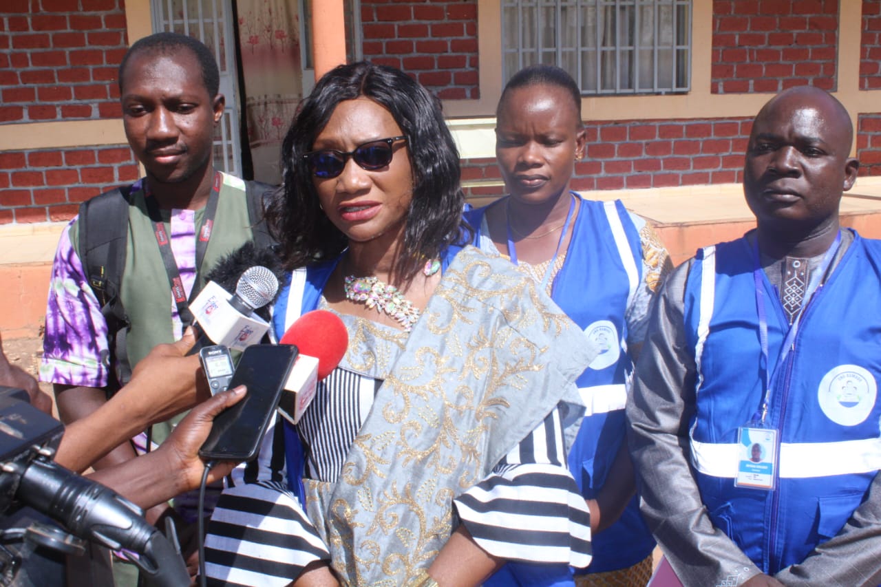 Dédougou : l’ONG ASMADE organise un atelier de redevabilité pour présenter les acquis du projet FLASH au profit des ménages déplacés