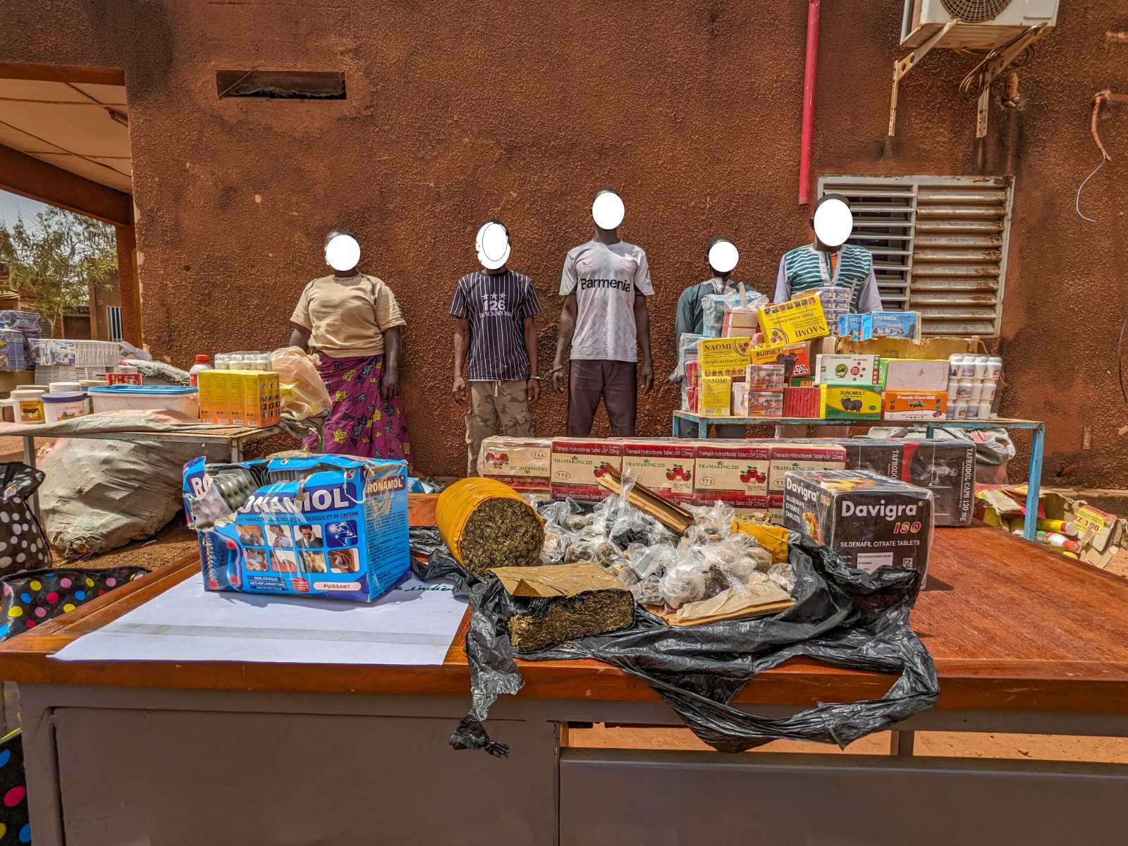 Coup de filet du SRPJ-Bankui : deux réseaux criminels démantelés et plus de 500 kg de produits prohibés saisis